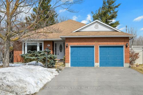 62 Topley Cres, Ottawa, ON, K1G4M7 | Card Image