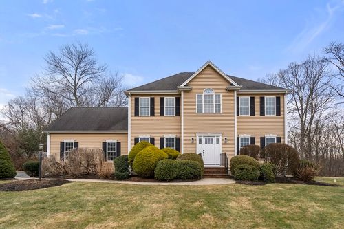 39 Harold W Bishop Blvd, North Attleboro, MA, 02760-6269 | Card Image