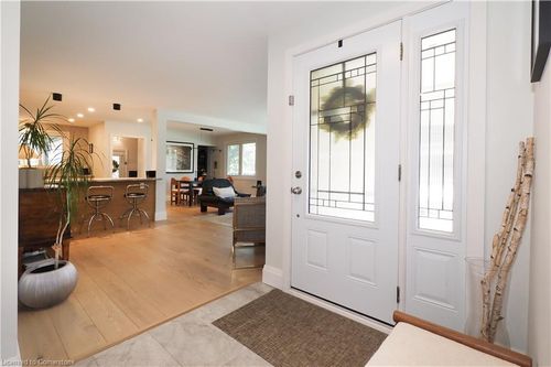 218 Greenbrook Dr, Kitchener, ON, N2M4J7 | Card Image