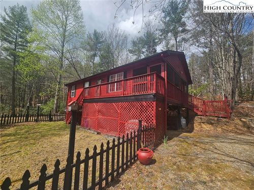 582 Deer Crossing Ln, Lenoir, NC, 28645-7223 | Card Image