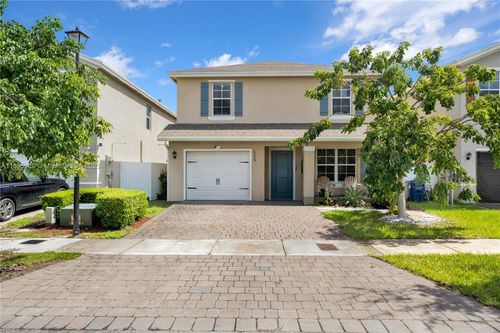 555 Ne 6th Ct, Florida City, FL, 33034-3263 | Card Image