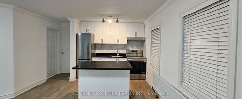 201-2685 Eglinton Ave W, York, ON, M6M1T8 | Card Image