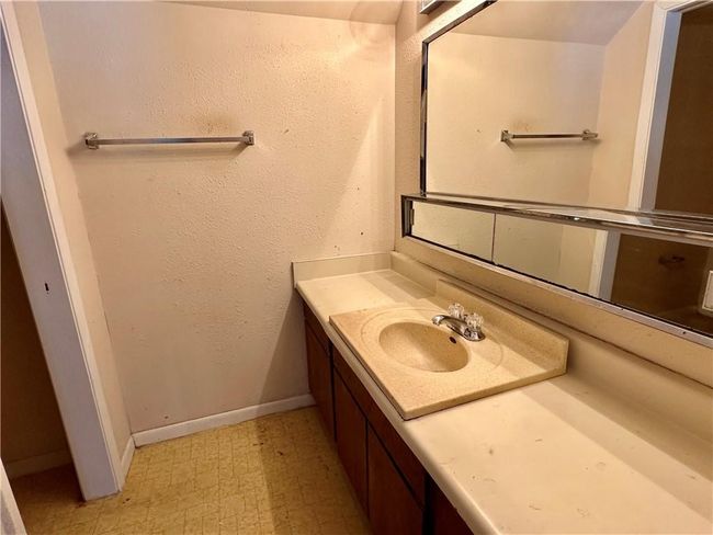 APT-8 - 3402 Ocean Dr, Condo with 2 bedrooms, 3 bathrooms and null parking in Corpus Christi TX | Image 9