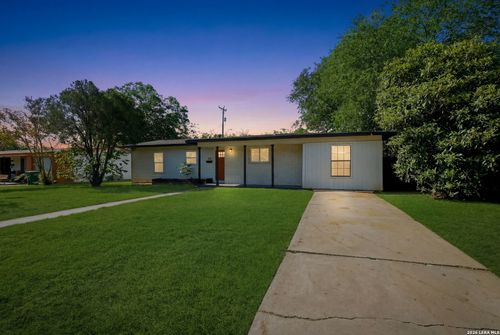 258 Antrim Dr, San Antonio, TX, 78218-4205 | Card Image