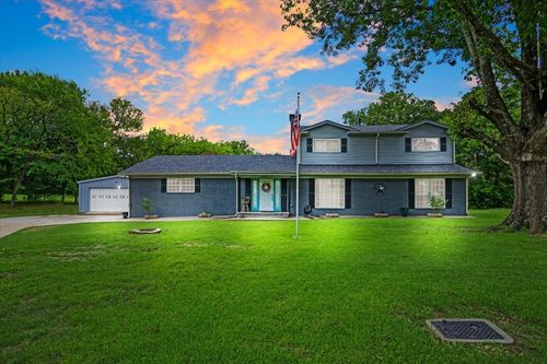 2209 Ridgewood Dr, Sherman, TX, 75092-3018 | Card Image