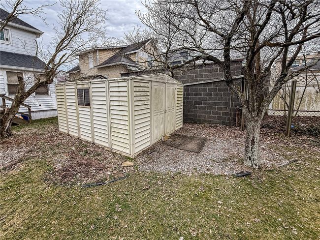 124 E Madison Ave, House other with 4 bedrooms, 2 bathrooms and null parking in Vandergrift PA | Image 25