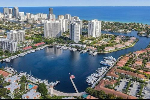 2601-21050 Ne 38th Ave, Aventura, FL, 33180-4082 | Card Image