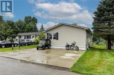 6512 12 Th Line, House other with 3 bedrooms, 2 bathrooms and 3 parking in Clifford ON | Image 3