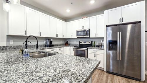 156-2821 S Skyline, Mesa, AZ, 85212-2155 | Card Image