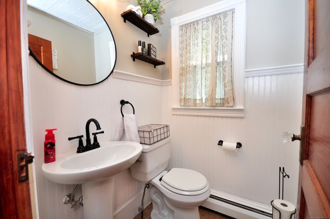 1002 Poquonock Ave, House other with 3 bedrooms, 2 bathrooms and null parking in Windsor CT | Image 16