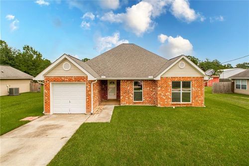 16297 Charleton Dr, Hammond, LA, 70401-7209 | Card Image