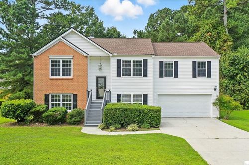 452 Crested View Dr, Loganville, GA, 30052-8942 | Card Image