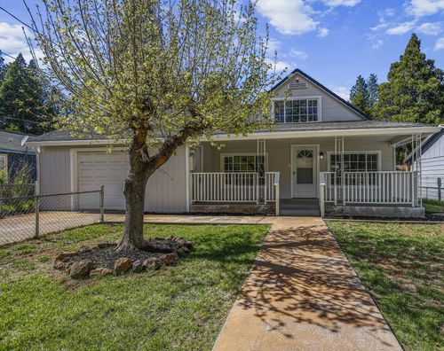 36770 Woods Ave, Burney, CA, 96013-4022 | Card Image