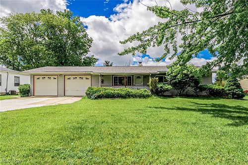 23340 Comstock Rd, Bedford Heights, OH, 44146-1619 | Card Image
