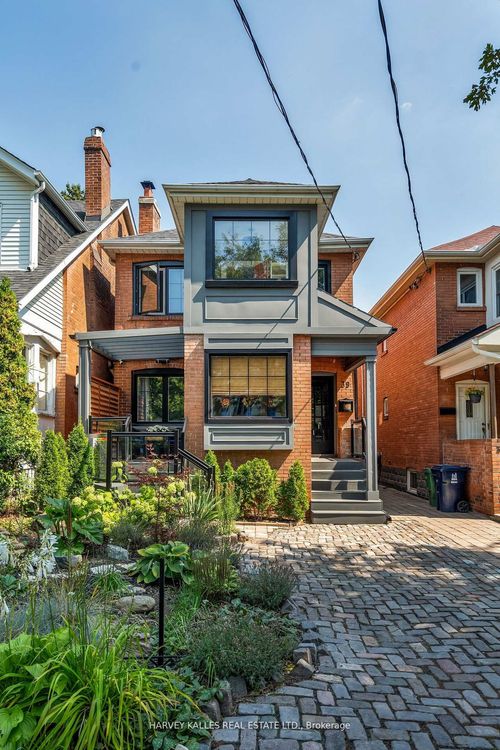 39 Standish Ave, Toronto, ON, M4W3B2 | Card Image