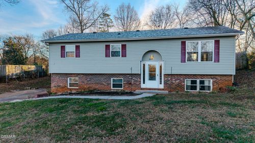 205 Blue Ridge Ln, Seymour, TN, 37865-5832 | Card Image