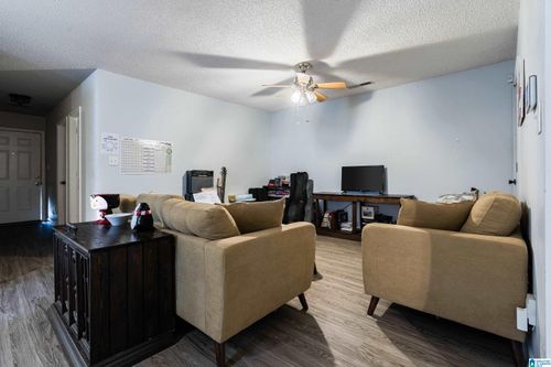 1804 Stonehenge Dr, Birmingham, AL, 35215-5811 | Card Image