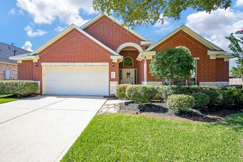 12812 Southport Dr, Pearland, TX, 77584-3393 | Card Image