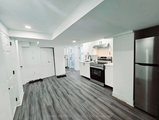 24 Fairview Crt, House other with 7 bedrooms, 2 bathrooms and 8 parking in London ON | Image 16