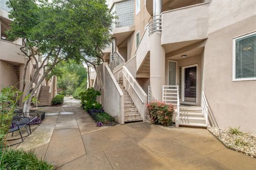 204-4040 Avondale Ave, Dallas, TX, 75219-3063 | Card Image
