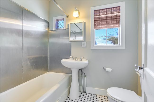 Primary Bath | Image 10