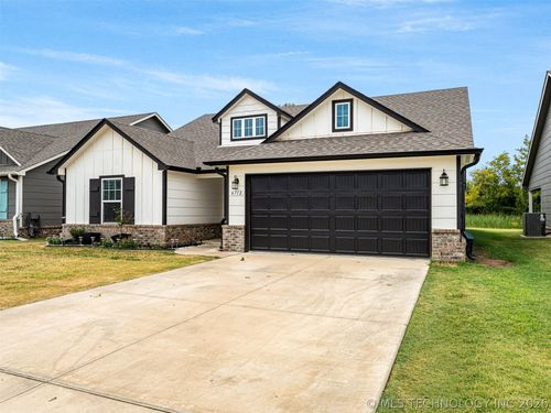 6712 S 17th St, Broken Arrow, OK, 74011-2511 | Card Image