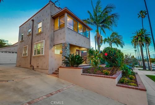 3509 S Pacific Ave, San Pedro, CA, 90731-6810 | Card Image