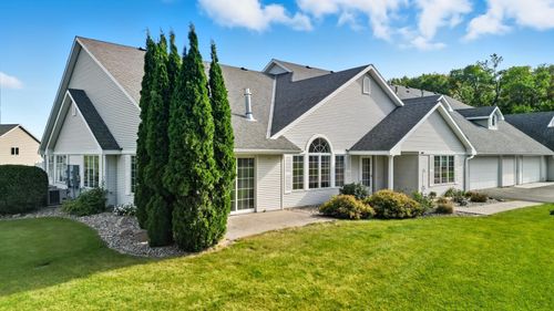 2640 8th St Ne, Waseca, MN, 56093-1839 | Card Image