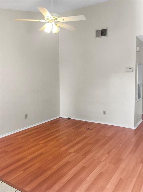 303-2706 Salado St, Austin, TX, 78705-3936 | Card Image