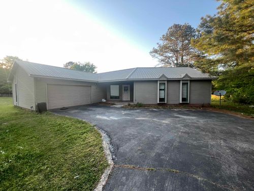 575 Golf Dr, Saulsbury, TN, 38067-7103 | Card Image