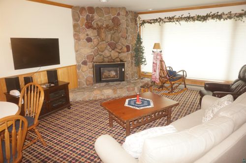 75b-1625 Superior Shores, Two Harbors, MN, 55616 | Card Image