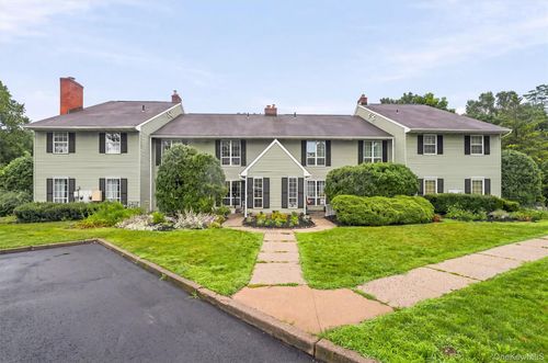 47 Homestead Village Dr, Warwick, NY, 10990-4212 | Card Image