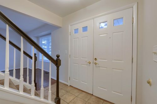 100 Dalton Dr, Rochester Hills, MI, 48307-2829 | Card Image