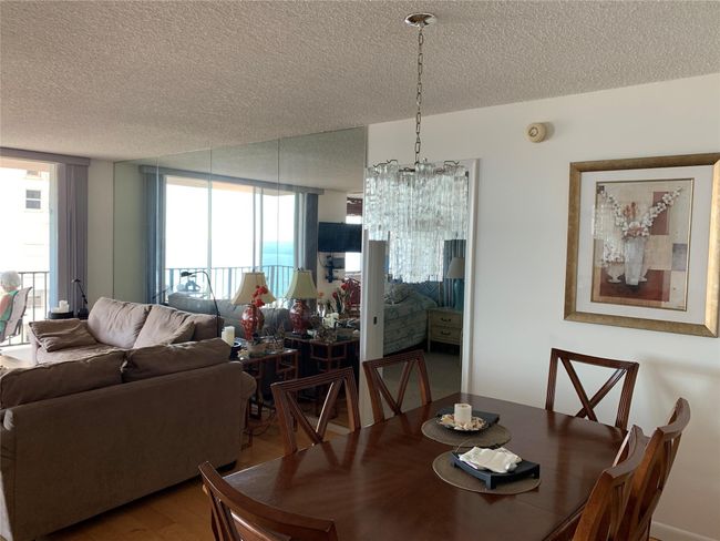 Living/dining room | Image 6