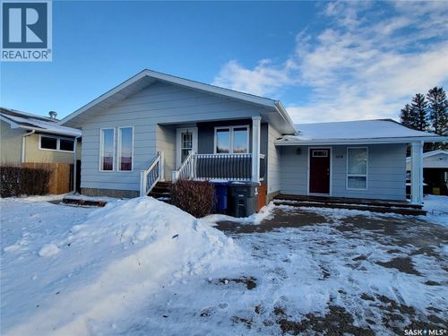 504 2nd St W, Wilkie, SK, S0K0E5 | Card Image