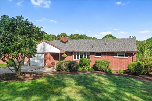 306 Knollview Dr, Pittsburgh, PA, 15239-2206 | Card Image