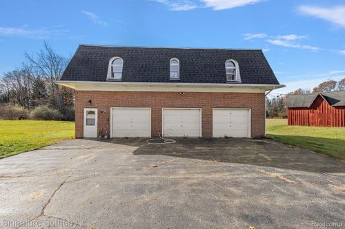 16475 17 1/2 Mile Rd, Marshall, MI, 49068-9439 | Card Image