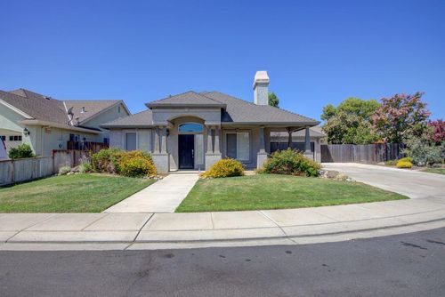 1701 Heartnut Way, Hughson, CA, 95326-9283 | Card Image
