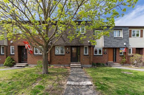 1342 Cedarcroft Cres, Gloucester, ON, K1B5C8 | Card Image