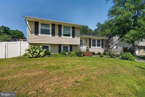 19200 Saint Johnsbury Ln, GERMANTOWN, MD, 20876-1607 | Card Image