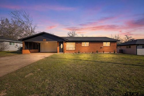 213 Southview Dr, Henderson, TX, 75654-4723 | Card Image