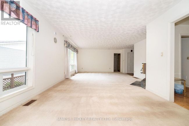 11 Banting Dr, House other with 4 bedrooms, 2 bathrooms and 5 parking in Deep River ON | Image 6