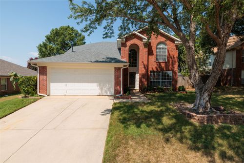 747 Cedar Leaf Cir, Lake Dallas, TX, 75065-2226 | Card Image