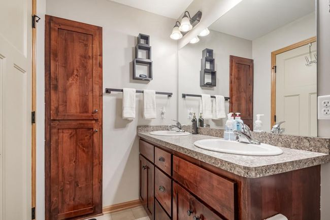 Private primary bath with double vanity | Image 18