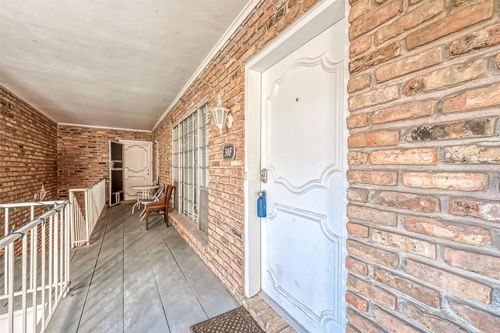 apt-30-2201 Fountain View Dr, Houston, TX, 77057-3610 | Card Image