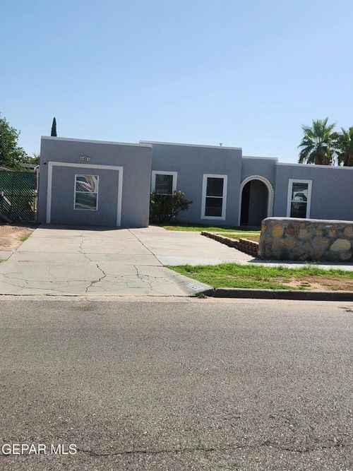 1722 Robert Wynn St, El Paso, TX, 79936-4706 | Card Image