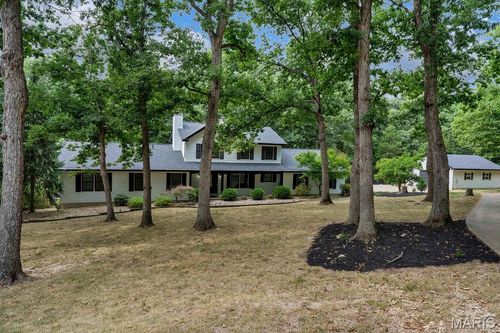 2 Patrick Ln, Defiance, MO, 63341-1333 | Card Image