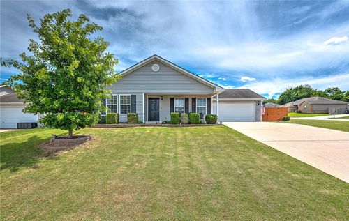 1211 Colonel Hawthorne Dr, Prairie Grove, AR, 72753-8465 | Card Image
