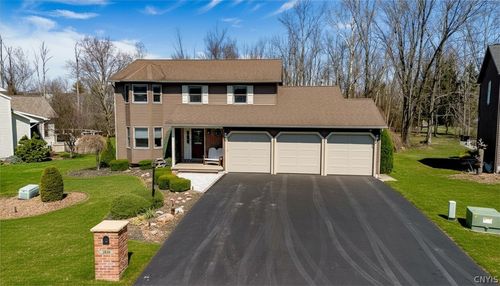 4320 Lazybrook Cir, Liverpool, NY, 13088-4736 | Card Image