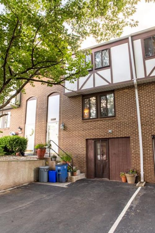 11652 Bedford Ct, GERMANTOWN, MD, 20876-1620 | Card Image
